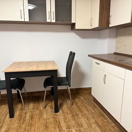 Gemuetliche 2 Zimmer Wohnung Бад Херсфелд Екстериор снимка