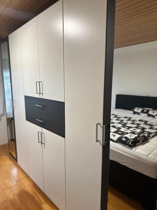 Gemuetliche 2 Zimmer Wohnung Бад Херсфелд Екстериор снимка