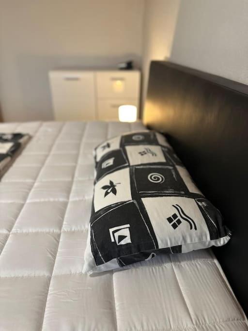 Gemuetliche 2 Zimmer Wohnung Бад Херсфелд Екстериор снимка