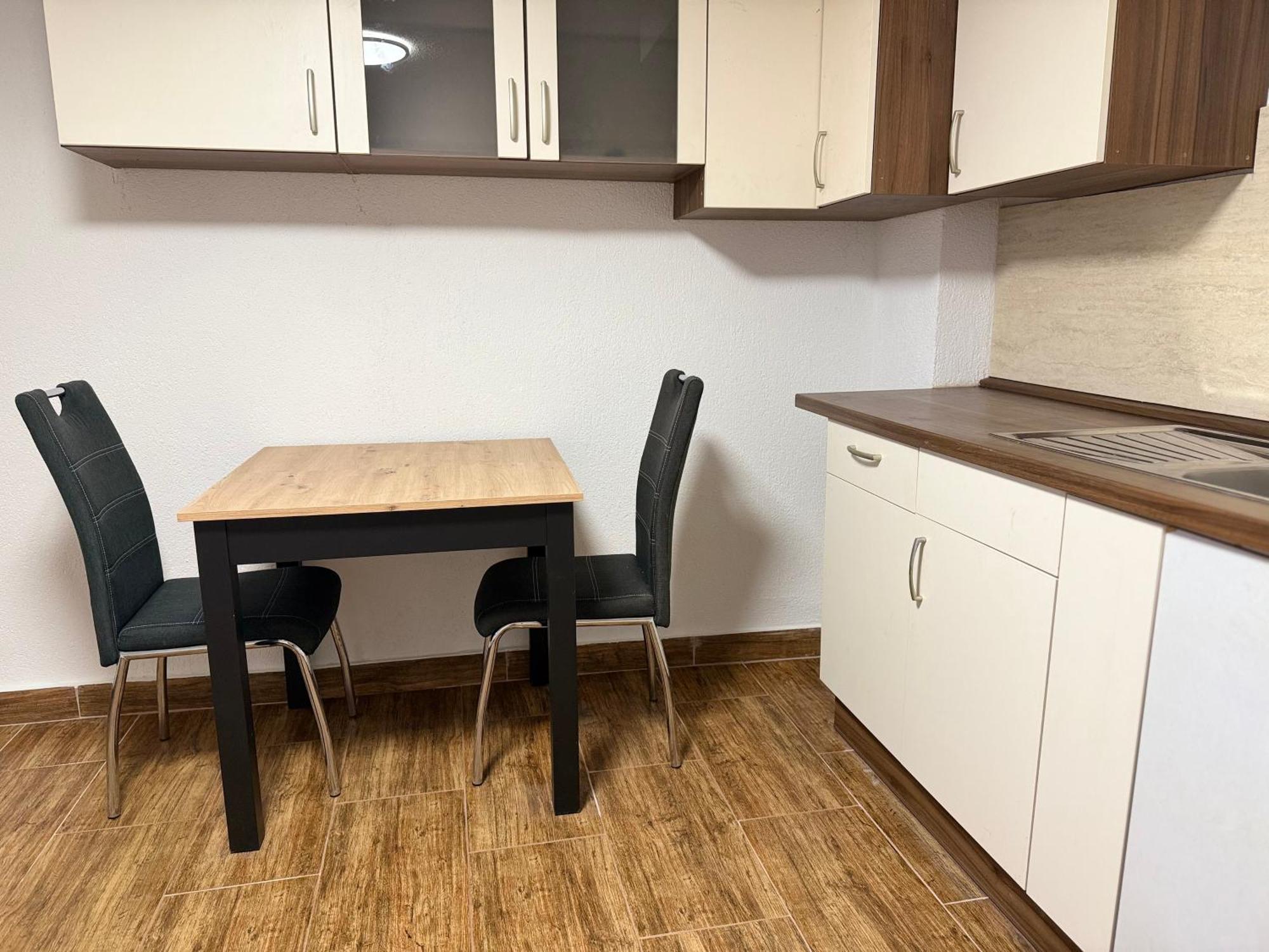 Gemuetliche 2 Zimmer Wohnung Бад Херсфелд Екстериор снимка